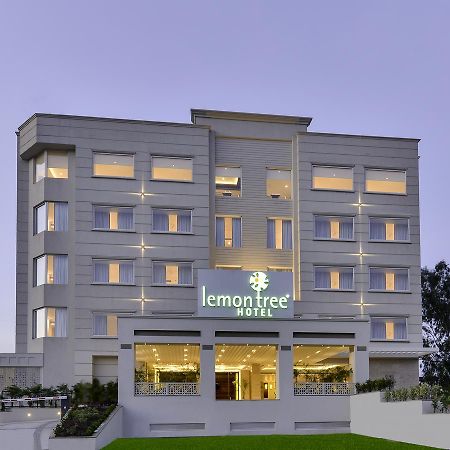 Lemon Tree Hotel Jammu Buitenkant foto